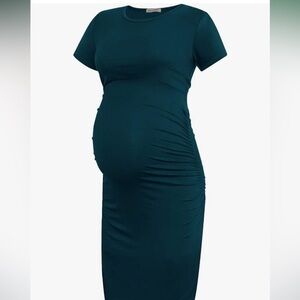 Women’s short sleeve maternity dress, ruched material on side.